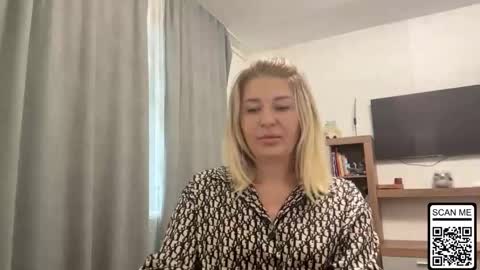 blondie_xoxoxo online show from October 3, 2025, 7:49 am