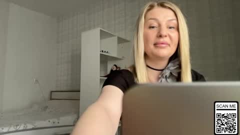 blondie_xoxoxo online show from April 22, 2026, 8:39 am
