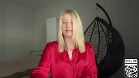 blondie_xoxoxo online show from June 1, 2026, 7:43 am