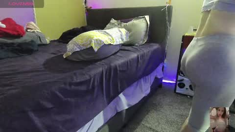 Bubbles online show from April 18, 2026, 12:42 pm