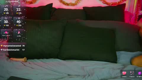 Blondi online show from December 13, 2024, 2:27 pm