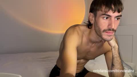 blondultra online show from December 5, 2024, 3:06 pm