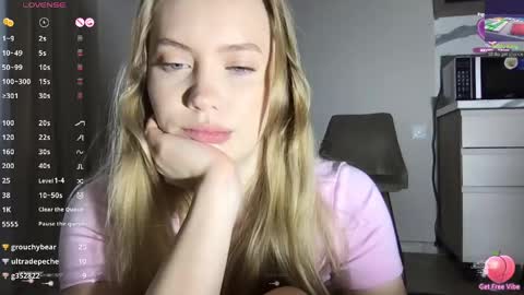 Blondy bunny online show from March 26, 2026, 11:27 am