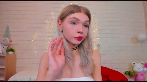 blondy_fina online show from February 3, 2026, 6:40 am