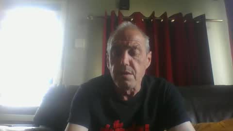 bloody52 online show from May 17, 2026, 11:17 am
