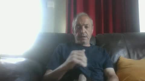 bloody52 online show from May 24, 2026, 8:19 am