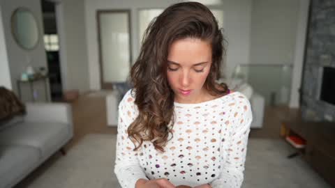 Emma Bloom online show from January 10, 2025, 8:26 pm