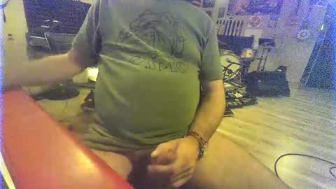 blue73524833 online show from April 21, 2026, 8:23 pm