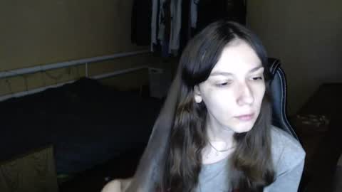 blue__velvet_ online show from June 19, 2026, 8:45 pm