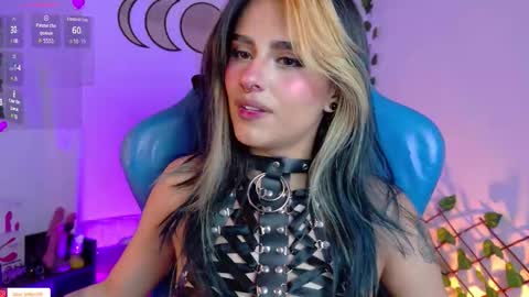 blue_kittenn online show from September 11, 2025, 9:26 pm