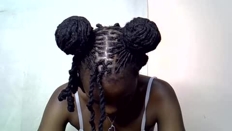 blue_savagee online show from October 14, 2025, 3:24 pm