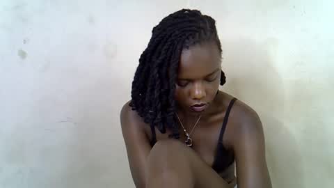 blue_savagee online show from November 27, 2025, 1:35 pm