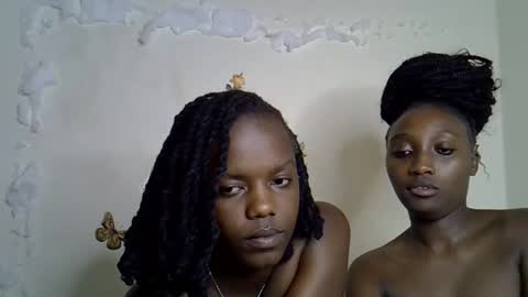 blue_savagee online show from December 2, 2025, 10:16 pm