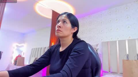 blue_tay1 online show from September 10, 2025, 12:05 pm