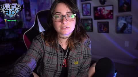 Blue online show from December 15, 2024, 12:51 am