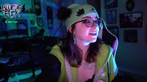 Blue online show from December 29, 2024, 12:41 am