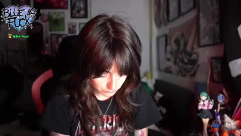 Blue online show from September 22, 2025, 3:41 am