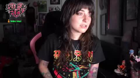 Blue online show from November 25, 2025, 1:05 am