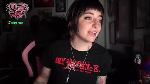 Blue online show from December 20, 2025, 3:13 am