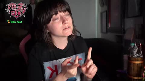 Blue online show from April 17, 2026, 2:47 am