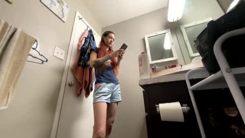 bluebloodednorsewitch online show from October 9, 2025, 2:26 pm