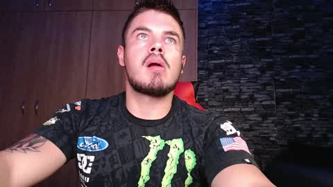 blueeyeboy0 online show from February 16, 2025, 5:04 pm