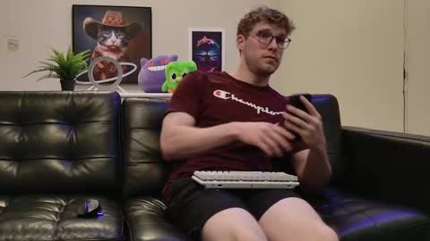 blueeyedtallguy online show from September 30, 2025, 12:48 am