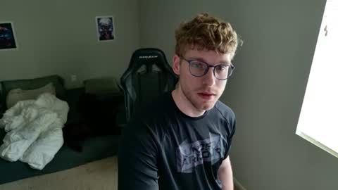 Snapshot of blueeyedtallguy chatting on July 7, 2026, 11:09 pm blueeyedtallguy online show from July 7, 2026, 11:09 pm