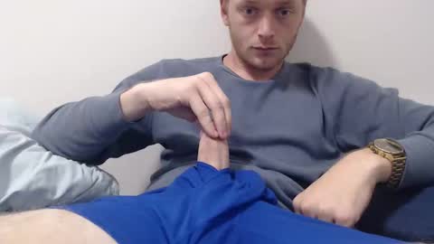 blue eyed twink online show from February 7, 2026, 5:22 am