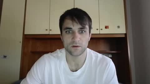 bluejoee online show from April 19, 2026, 7:51 am