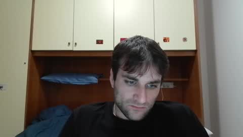 bluejoee online show from April 21, 2026, 4:01 pm