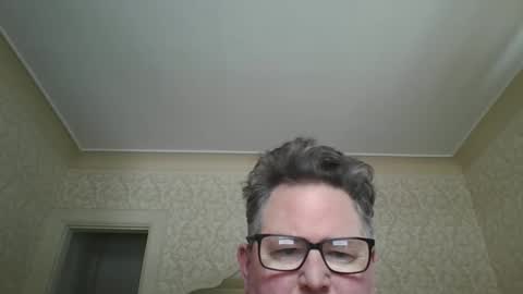 Snapshot of bluemoose70 chatting on December 4, 2024, 5:22 pm bluemoose70 online show from December 4, 2024, 5:22 pm