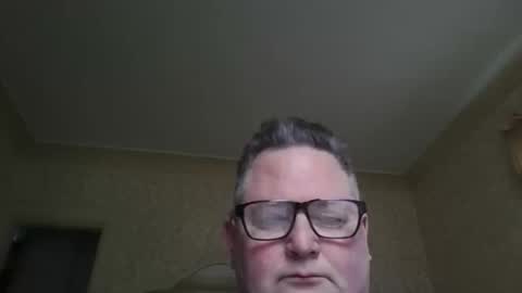 Snapshot of bluemoose70 chatting on November 7, 2025, 7:14 pm bluemoose70 online show from November 7, 2025, 7:14 pm