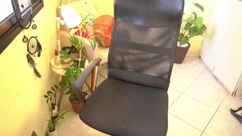 FLORAA online show from January 17, 2025, 3:22 pm