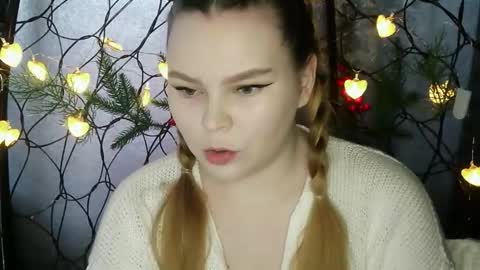 blushing_star online show from February 18, 2026, 9:05 am