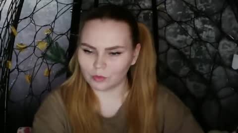 blushing_star online show from April 21, 2026, 3:50 pm