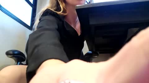 MamaMorgan online show from November 2, 2025, 12:46 am