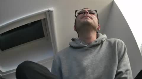 bo22222222 online show from October 9, 2025, 6:39 pm