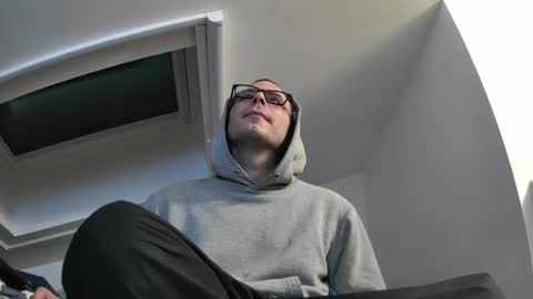 bo22222222 online show from March 23, 2026, 8:13 pm