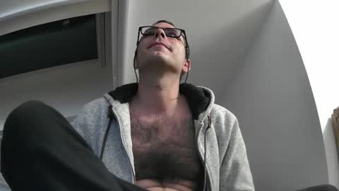 bo22222222 online show from April 18, 2026, 9:26 pm