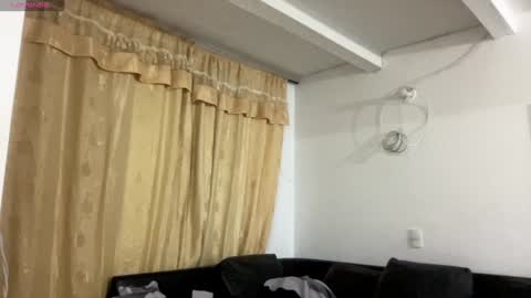 Bob  INDEPENDENT MODEL online show from December 7, 2024, 1:47 am