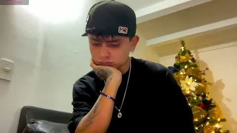 Bob  INDEPENDENT MODEL online show from December 21, 2024, 1:36 am