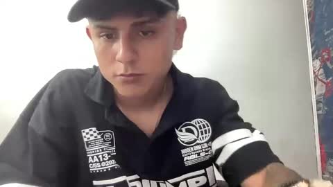 Bob  INDEPENDENT MODEL online show from March 3, 2025, 10:10 pm