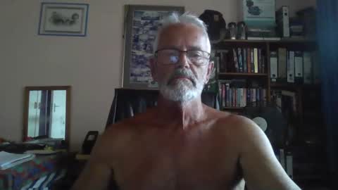 Bobbgud online show from April 12, 2026, 9:14 am