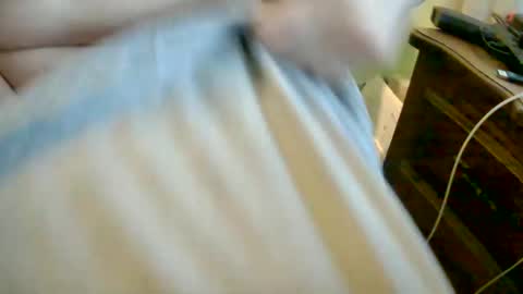 bobbie420_ online show from April 14, 2026, 1:55 am