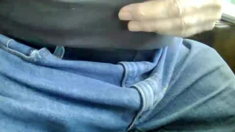 Snapshot of bobbie420_ chatting on April 29, 2026, 1:43 am bobbie420_ online show from April 29, 2026, 1:43 am