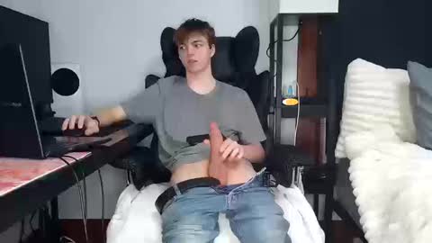 Snapshot of bobby72738 chatting on October 10, 2025, 1:59 am bobby72738 online show from October 10, 2025, 1:59 am