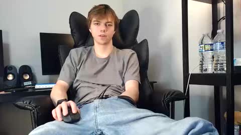 Snapshot of bobby72738 chatting on December 5, 2025, 4:54 am bobby72738 online show from December 5, 2025, 4:54 am