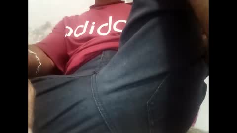 bobby_horny03 online show from April 18, 2026, 3:10 am