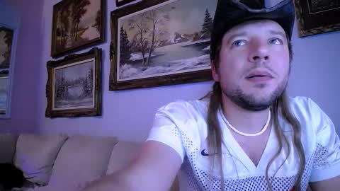 Snapshot of bobbyandsadie chatting on February 3, 2026, 6:51 am Bobby and Sadie online show from February 3, 2026, 6:51 am